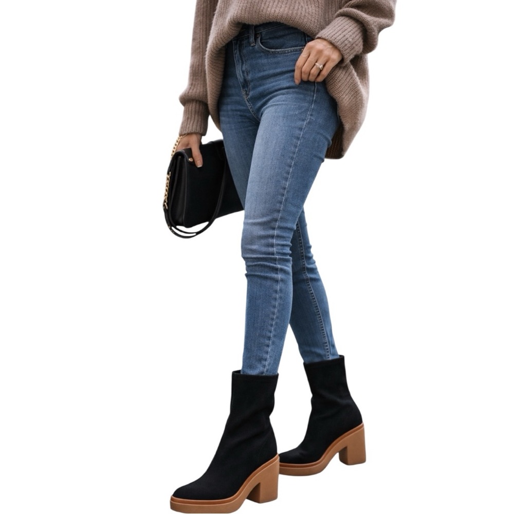 Free People Gigi Ankle Boot | Black Suede | Size 7 / 37
- MSRP: $228
